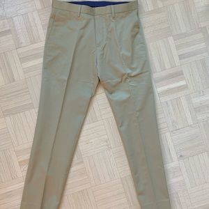 Banana Republic Men’s Non-Iron Modern Slim Fit Pants (Khaki, 29x30)